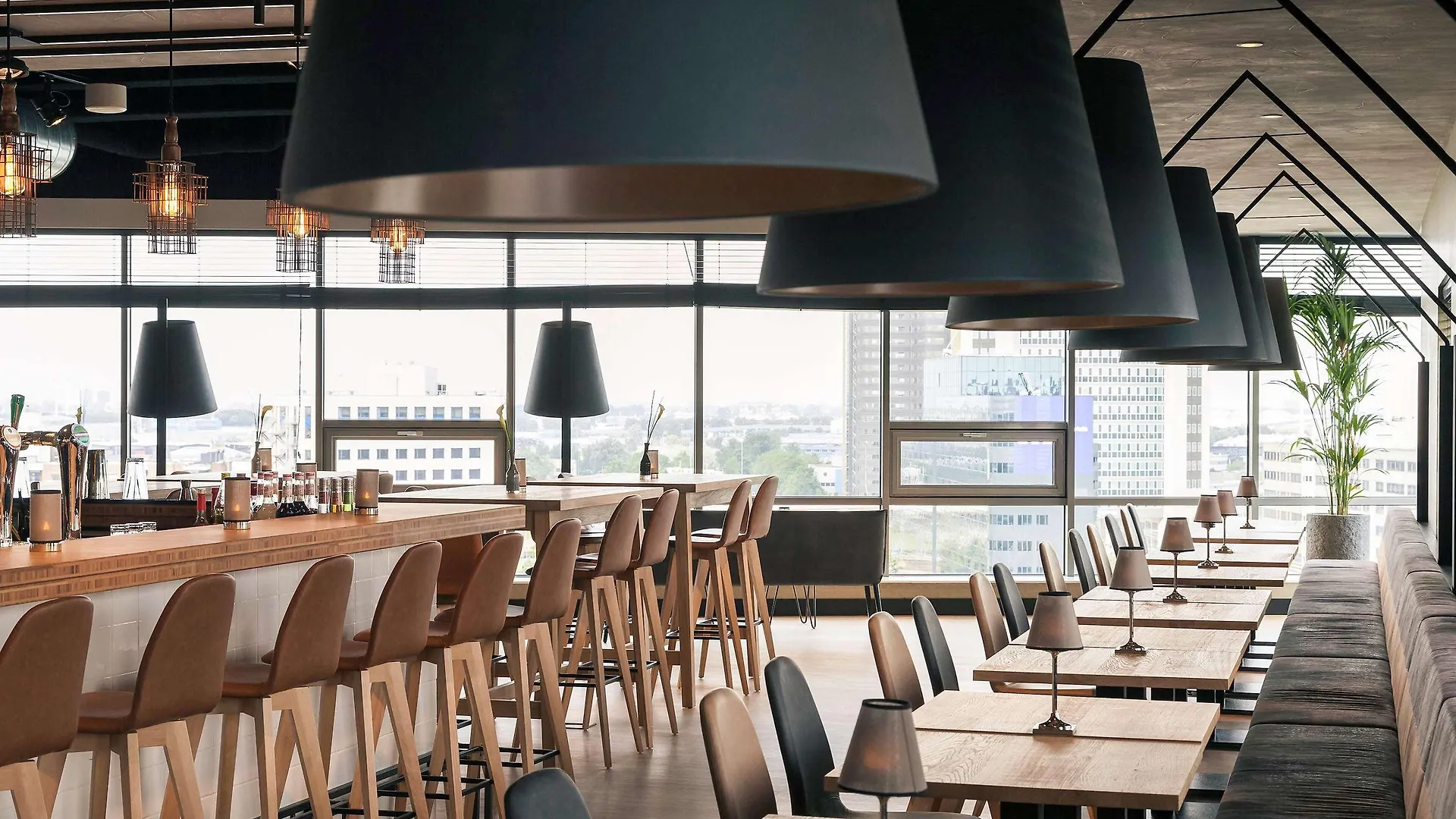 Mercure Amsterdam Sloterdijk Station Otel