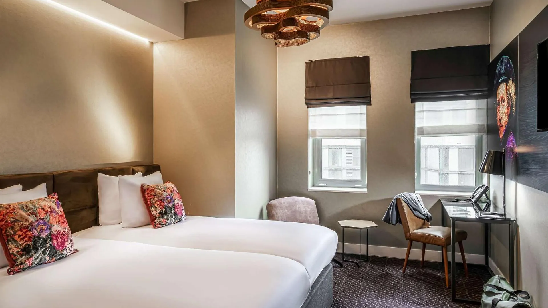 Mercure Amsterdam Sloterdijk Station 4*,  Hollanda