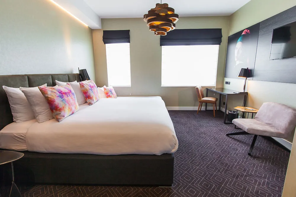 Mercure Amsterdam Sloterdijk Station 4*,  Hollanda