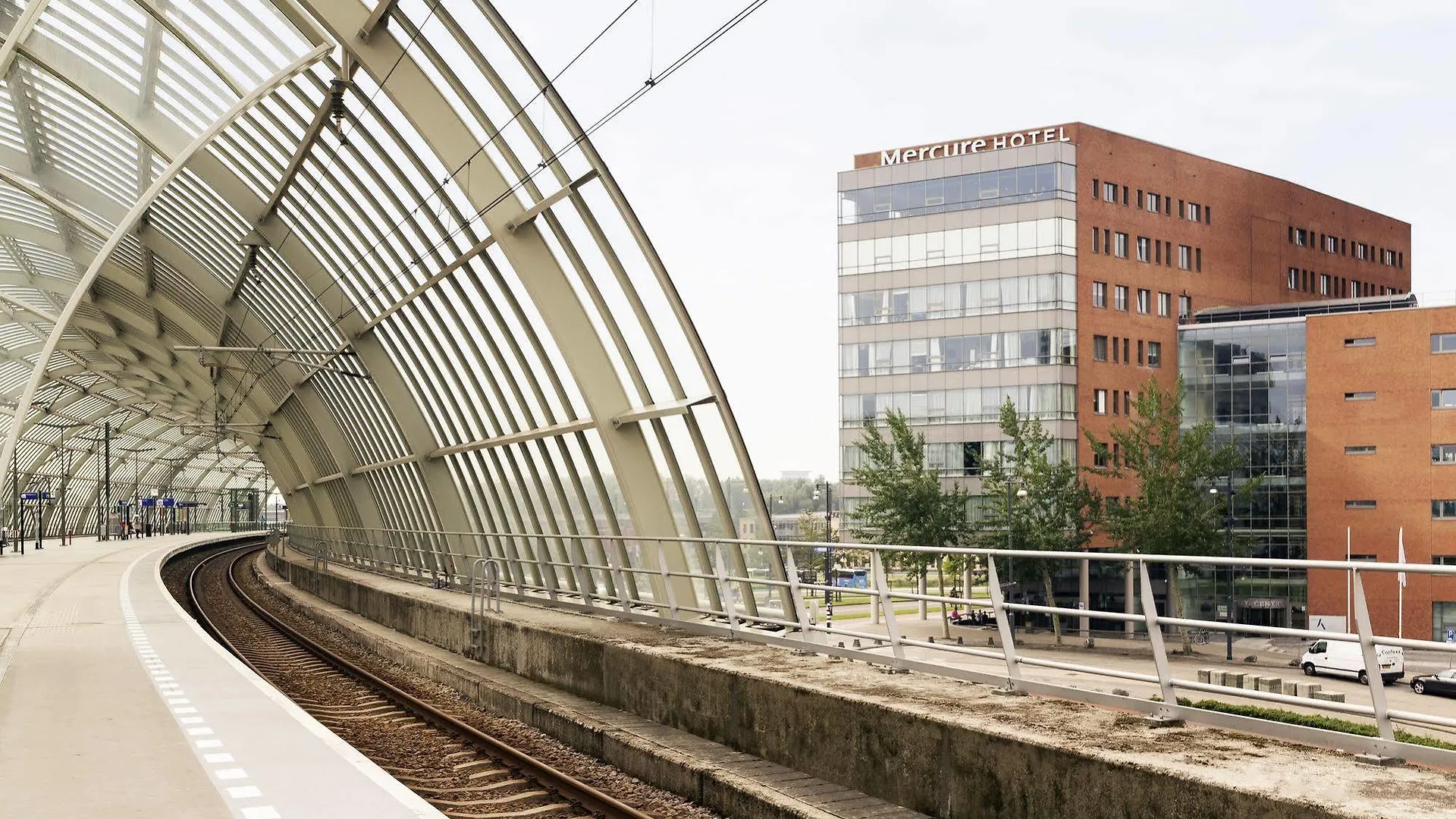 Mercure Amsterdam Sloterdijk Station Otel