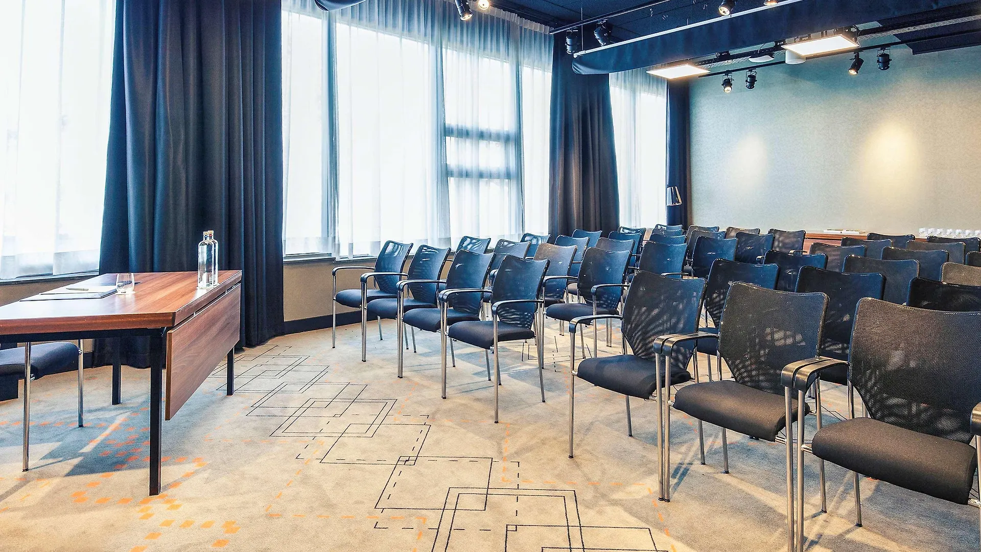 Mercure Amsterdam Sloterdijk Station Hotel